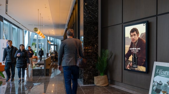 VIOOH partners with Abode Media to expand programmatic DOOH footprint across premium residential locations
