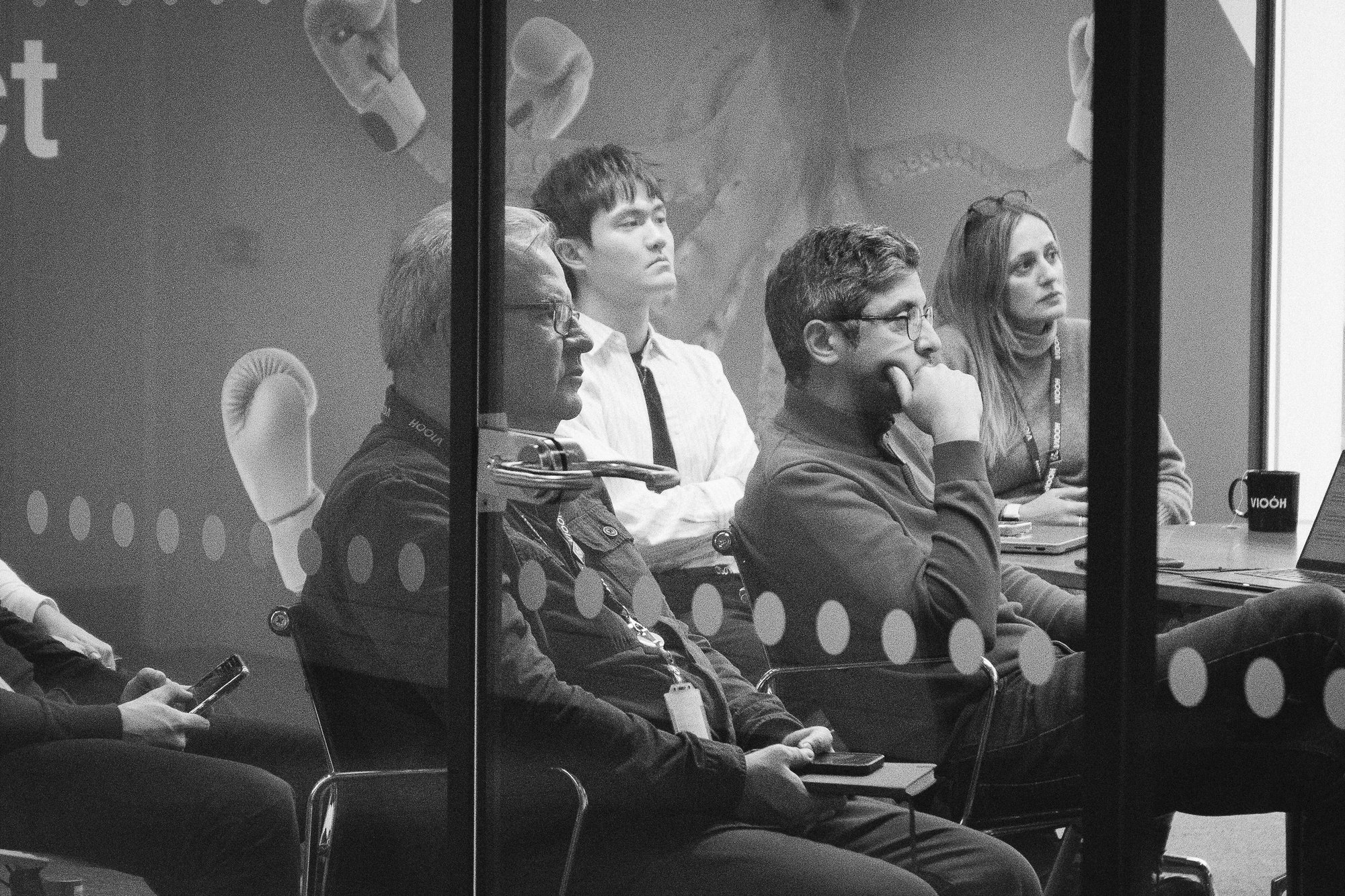Hybrid workforce image