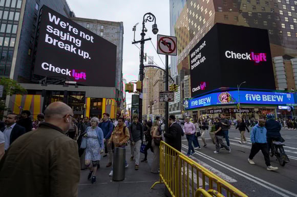 BIG OUTDOOR brings premium US inventory to VIOOH's global programmatic advertising platform